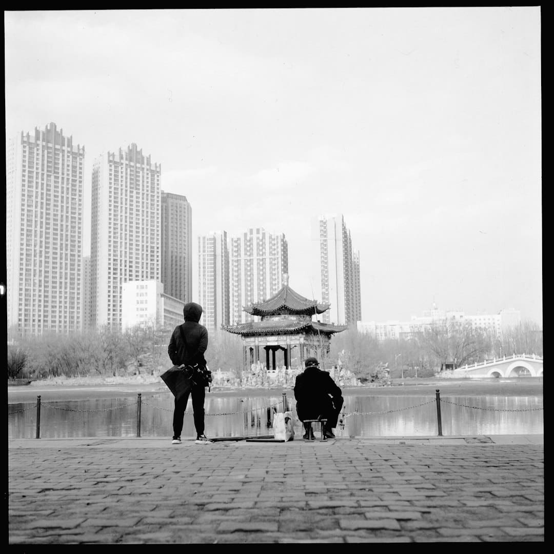 中国境内上市公司上半年实现营收逾35万亿元